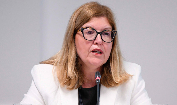  Elena Manzanera, directora del INE, que informa de que la inflación sanitaria se congela pese al repunte de los servicios dentales.