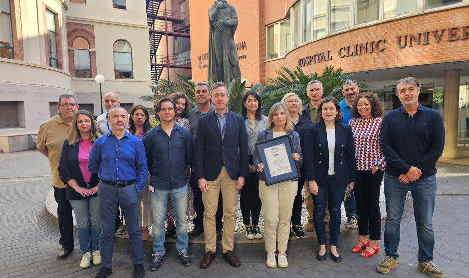 El Servicio de Ingeniería y Mantenimiento del Hospital Clínico de Valencia recibe la certificación de calidad de su carta de servicios