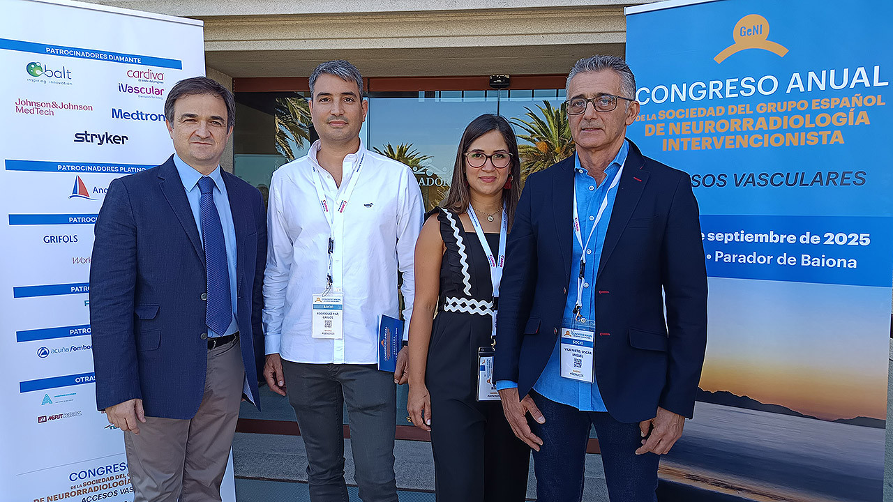El presidente de GeNI, Pedro Navia, con los miembros del comité organizador local Carlos Rodríguez Paz, Ana María Rojas y Óscar Vila