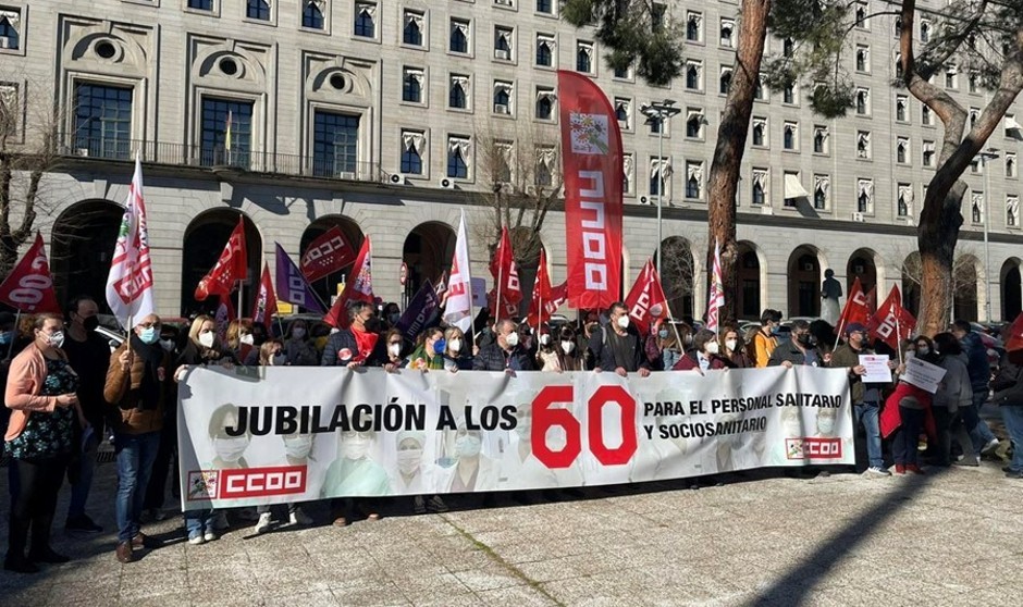 La jubilación anticipada de médicos y enfermeras, ¿unirá sindicatos?