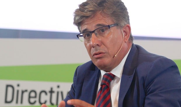 La Junta destina más de 2 millones de euros a desfibriladores y electrodos