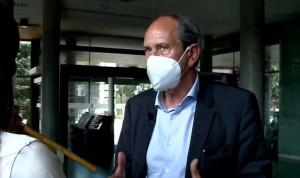 La Justicia suspende la jubilación forzosa del oncólogo García Girón