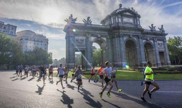 Deporte, salud y solidaridad se unen en la II edición de 'Corre con tu Enfermera', un evento organizado por el Codem en Madrid.