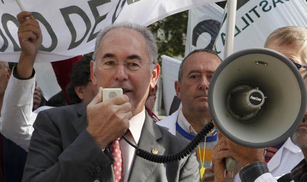 La manifestación médica del 21M suma reivindicaciones