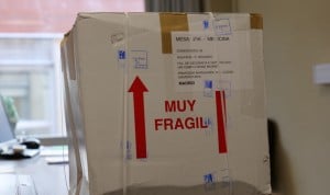 Caja que contiene los exámenes MIR 2023.