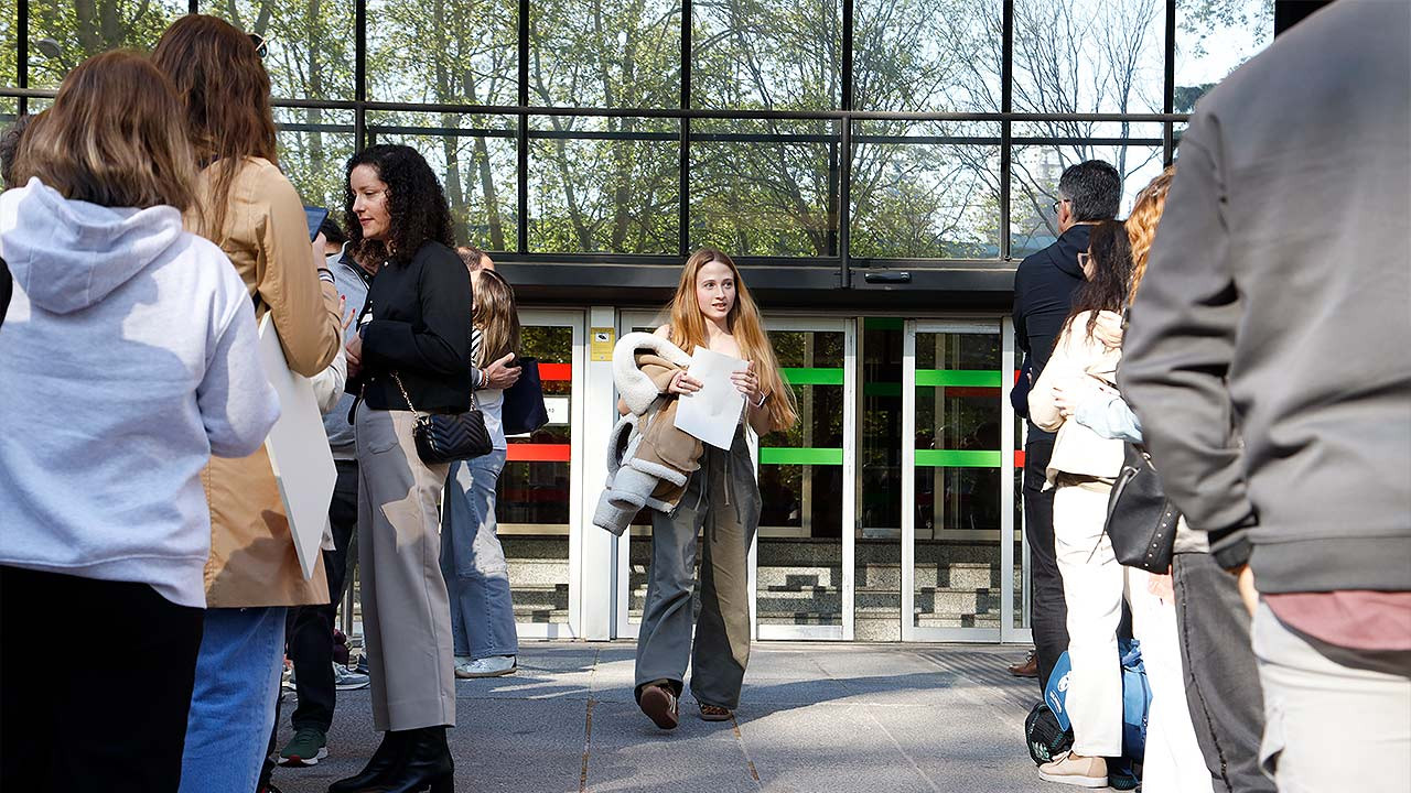  Asignación de plazas MIR 2025. Hasta 17 especialidades dejaron su última plaza a un número de orden más bajo que en 2024