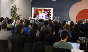 La presidenta de Aeseg, Mar Fábregas, destaca el papel de los genéricos en el SNS.