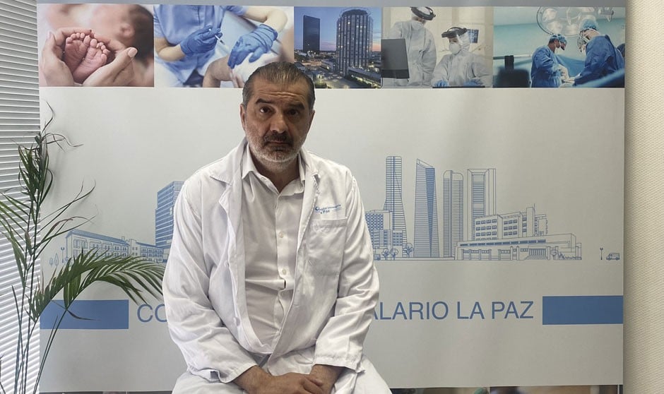 Manuel Quintana, facultativo especialista de Área en Comisión de Servicios del Servicio de Medicina Intensiva del Hospital Universitario La Paz, analiza los nuevos criterios de acreditación de Aneca.