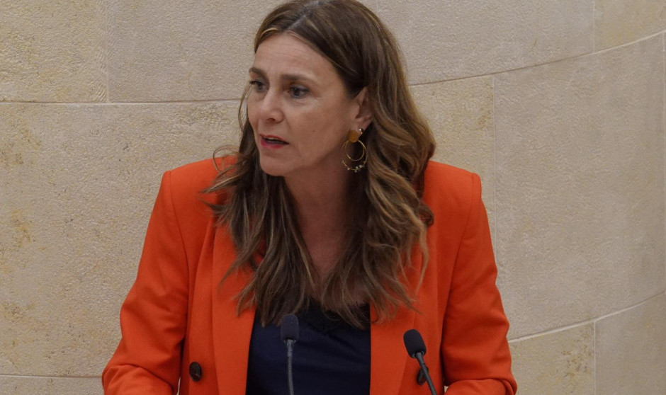  Paula Fernández, portavoz sanitaria del PRC, en defensa de aumentar el pago de despoblación en Cantabria a los médicos de Primaria