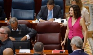 La oposición sube la apuesta de Ayuso en lista de espera con una ley ad hoc