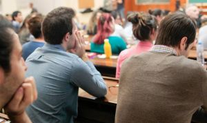 La otra cara del MIR: "médicos capacitados llorando tras el examen"