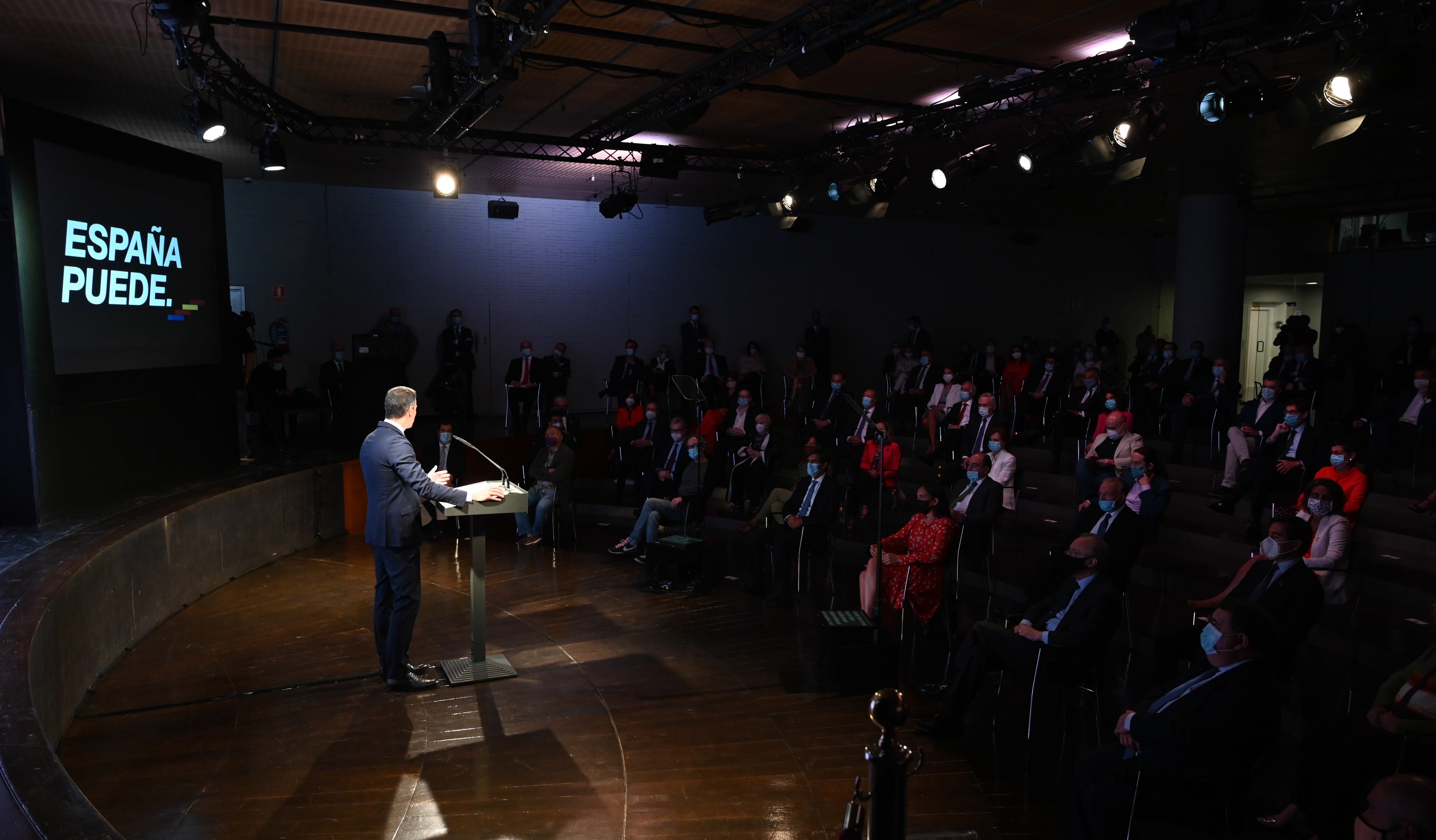 La palabra "sanidad", sin invitación a la conferencia de Pedro Sánchez