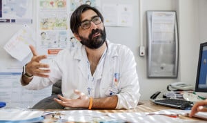 El especialista Antonio Pérez prepara una nueva CAR-T contra dos tipos de leucemia