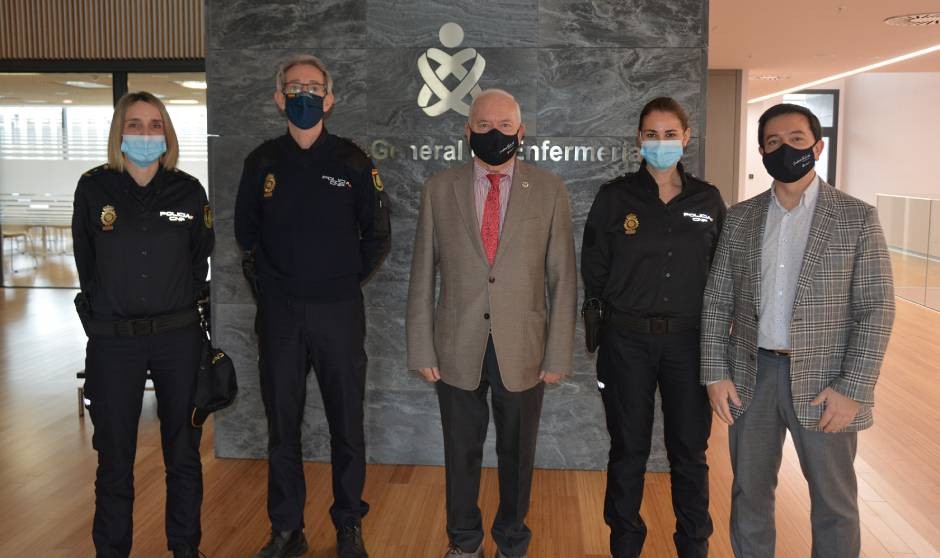 La Policía Nacional formará a la Enfermería española contra las agresiones