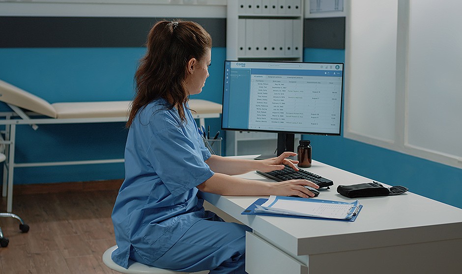 La prescripción enfermera en la sanidad privada, en 'fase técnica'