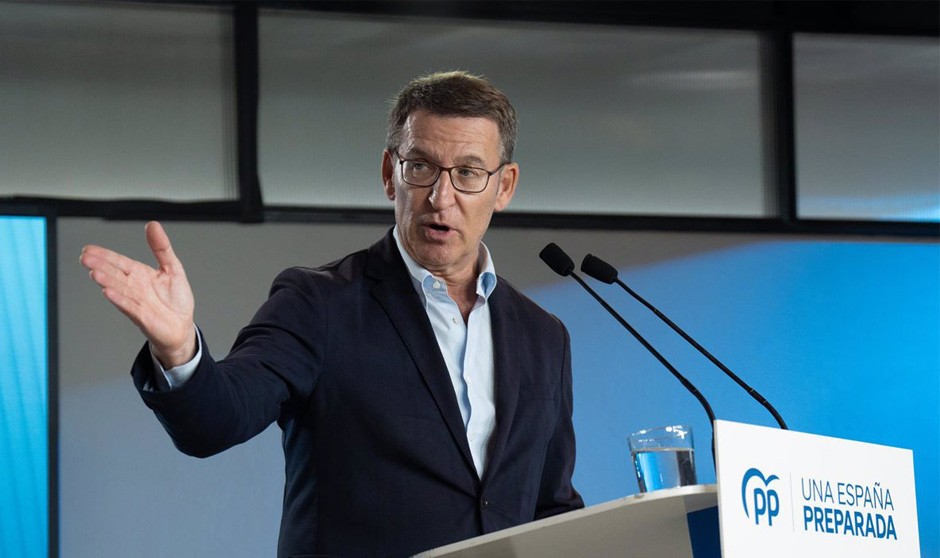 El candidato del Partido Popular a las elecciones generales, Alberto Núñez Feijóo, anuncia en un acto de partido su plan de rebajas fiscales. 