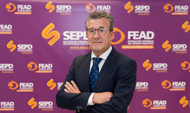 Un docente de Medicina analiza cómo ha evolucionado este Grado universitario en las últimas décadas y las carencias que aún tiene que suplir.