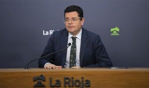 El Gobierno de La Rioja derivará 2,5 millones de euros para comprar dosis y productos farmacéuticos, según ha informado en rueda de prensa Alfonso Domínguez, portavoz del Gobierno