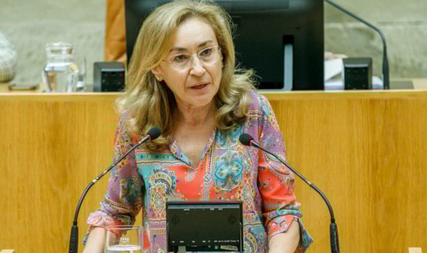  María Martín, consejera de Salud y Políticas Sociales de La Rioja, en la aprobación de la ley de paliativos