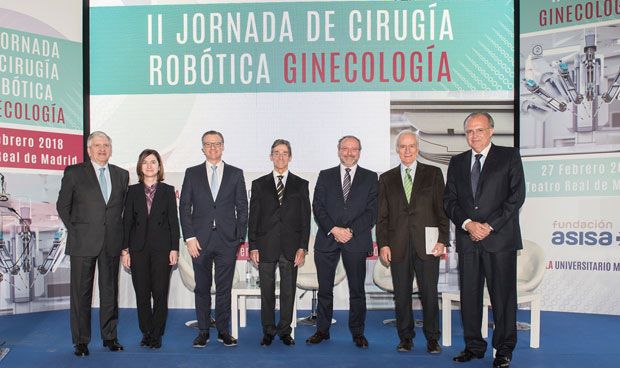 La robótica es el "gran aliado" en el desarrollo de la cirugía ginecológica