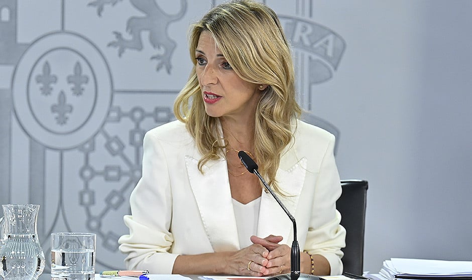  Yolanda Díaz, ministra de Trabajo, abordará el impacto de la edad y la digitalización en la sanidad.