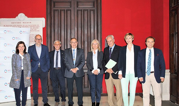 La salud en la mujer, protagonista en la Academia de Medicina de Zaragoza