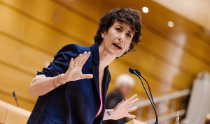 La sanidad crea 5 veces más empleo que la media pero frena respecto a 2024