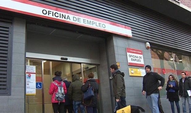La sanidad española destruye 4.000 empleos más de los que crea
