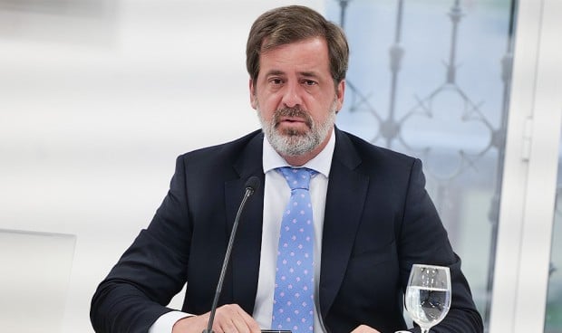  Carlos Rus, presidente de ASPE, fija tres medidas para las "ahora inviables" 37,5 horas.