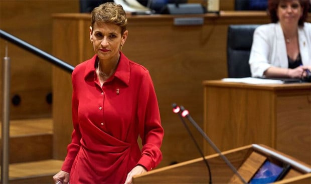  La presidenta de la Comunidad Foral de Navarra, María Chivite. Foto de Parlamento de Navarra.