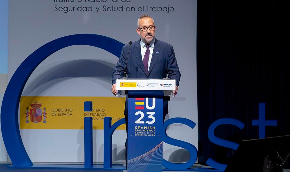  Carlos Arranz, director del INSST, informa de que los sanitarios senior son los que más bajas causan por accidente de trabajo.