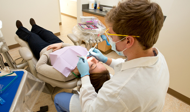 La sanidad solo aporta el 8% del empleo en España