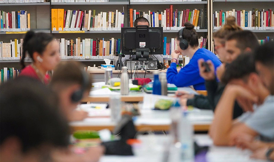 La Santísima Trinidad del estudiante MIR para derrotar el calor veraniego