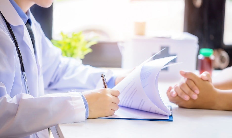 La sexta ola "es una epidemia de catarros; volvamos a cuidarlos en casa"