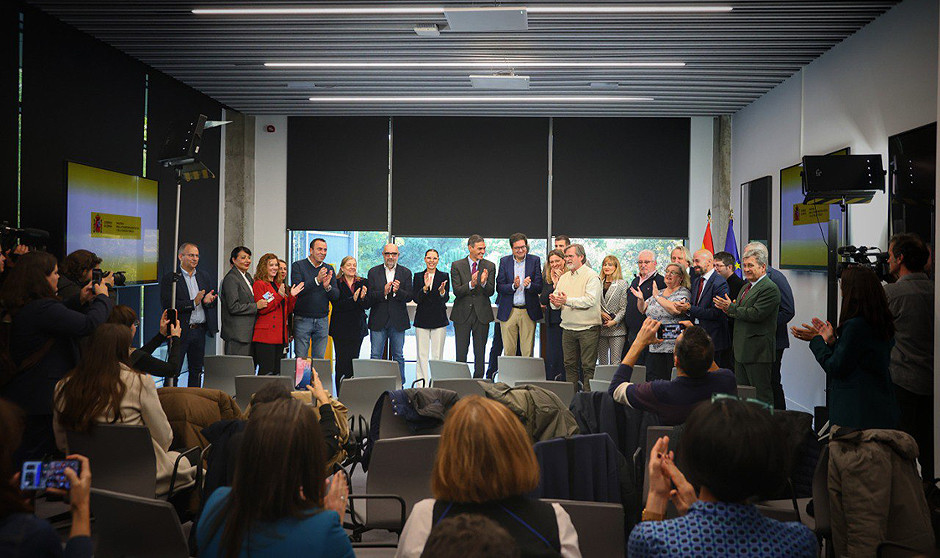 El Gobierno aclara que la subida salarial en sanidad de 2025 llega con un pago único o en 3 años.