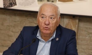 Florentino Pérez Raya, presidente del CGE, que aborda la problemática de la fuga de talento enfermero fuera de España.