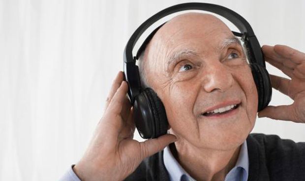 La terapia ms curiosa en alzhimer: playlist musicales personalizadas