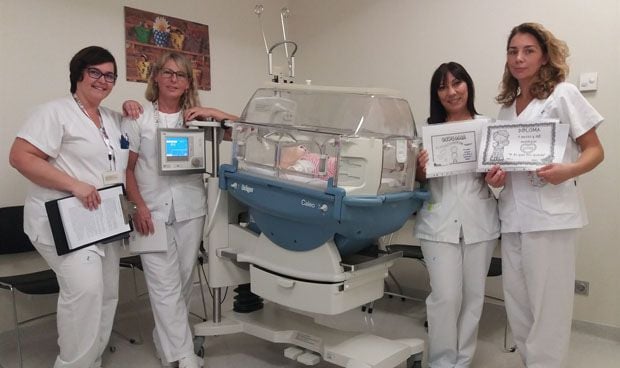 La UCI neonatal del Hospital Santa Lucía minimiza el estrés de las familias