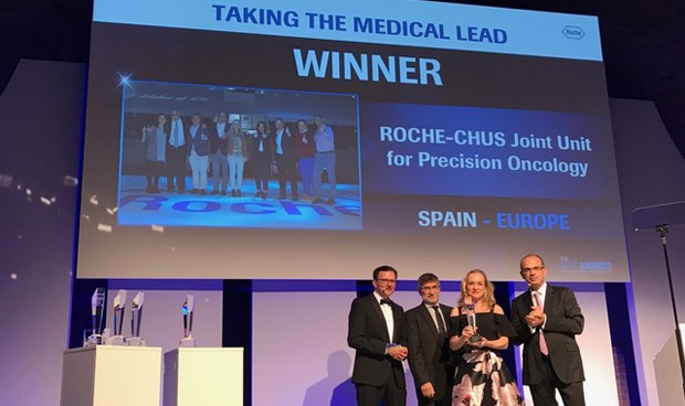 La Unidad Mixta Roche-CHUS, premiada por su apuesta en investigación