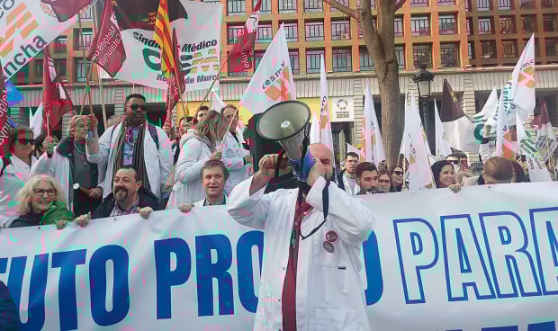 La unión médica para el 13J lima asperezas con dudas sobre representación