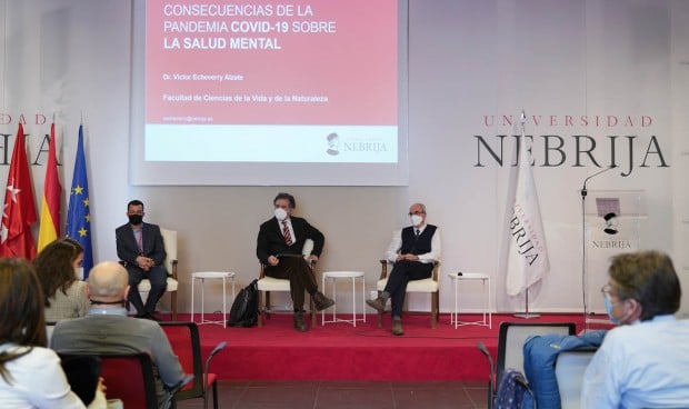 La Universidad Nebrija amplía sus programas formativos para sanitarios