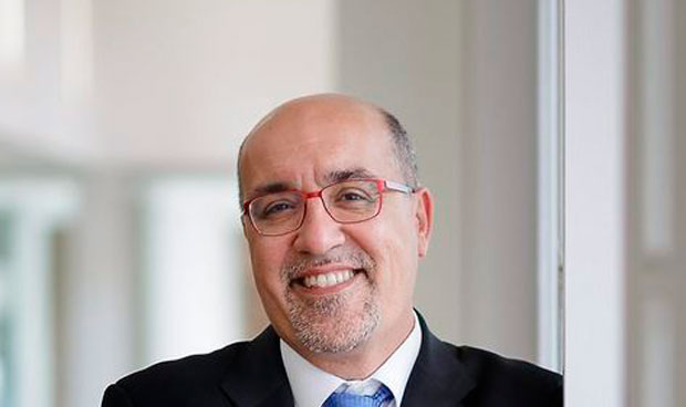 La Universidad de Vic ficha a su decano de Medicina