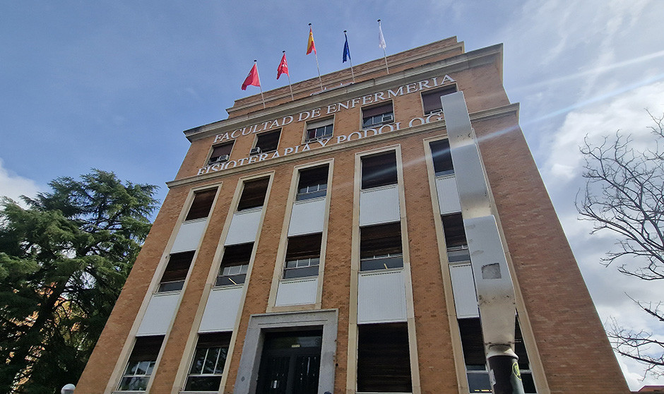 La universidad privada devora a la pública en nuevas plazas para Enfermería