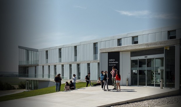 La Universidad San Jorge recibe el primer visto bueno al grado en Medicina