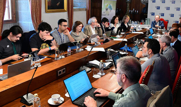 La USC aprueba expandir su grado médico a todos los hospitales gallegos