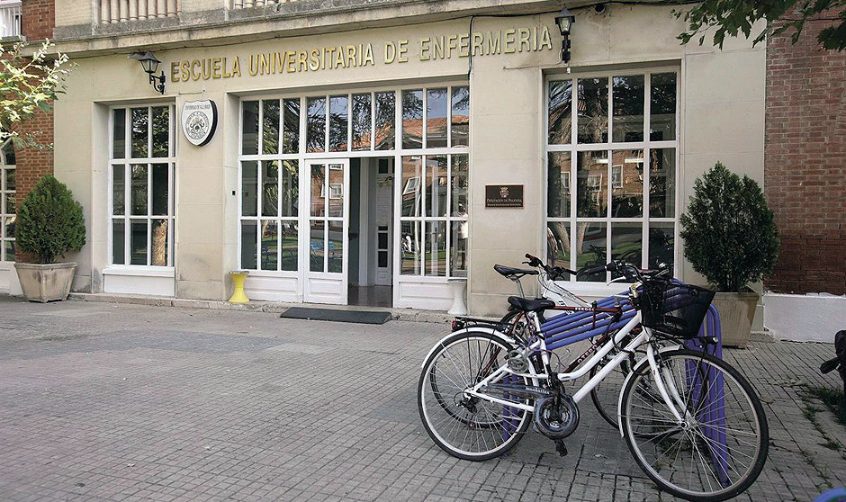 La Escuela Universitaria de Enfermería 'Dr. Dacio Crespo' se integrará en la Universidad de Valladolid .
