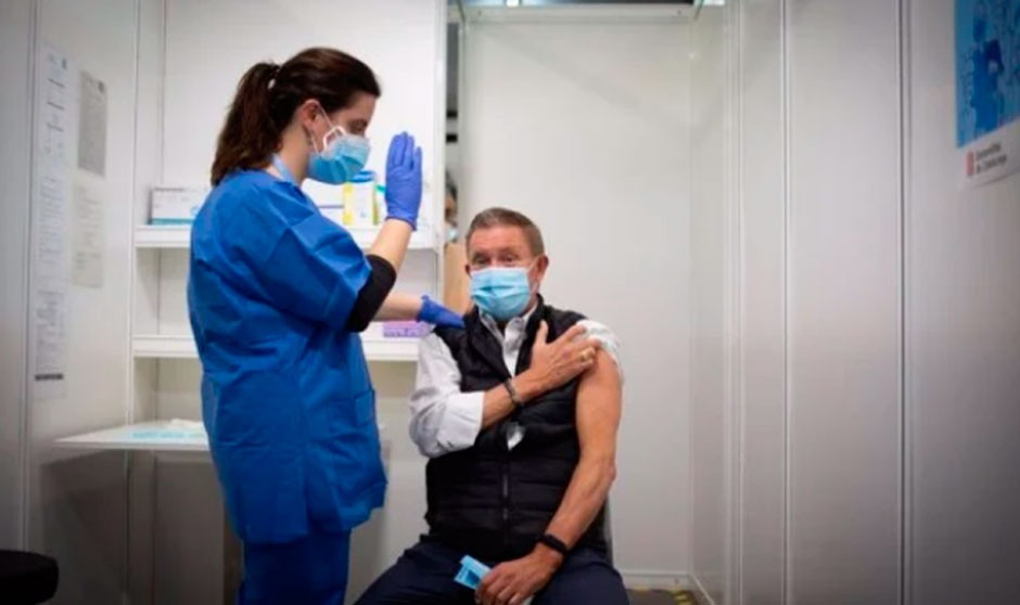 La vacuna covid española suma a un nuevo 'reclutador' de voluntarios