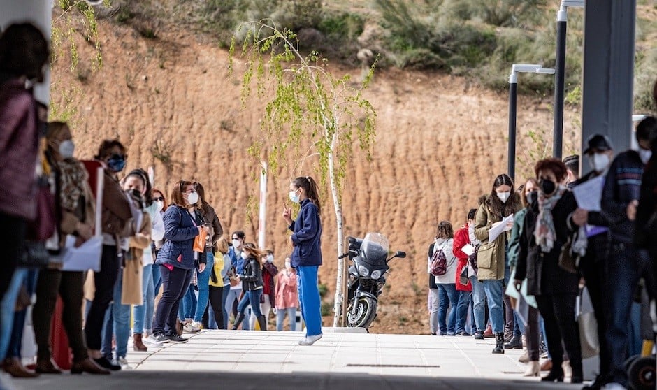 La vacuna Covid evita el 42% de ingresos a 9 meses de iniciar la campaña