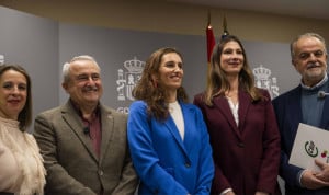  La ministra de Sanidad, Mónica García, pacta el Estatuto Marco con los sindicatos.