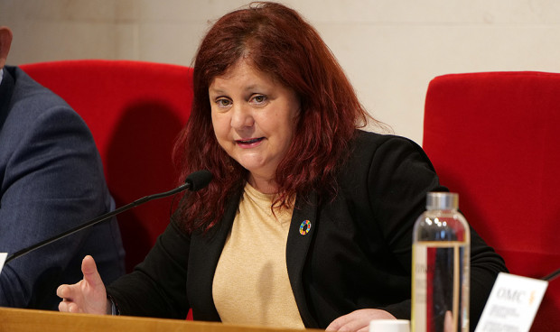  Celia Gómez, directora general de Ordenación Profesional, informa de que se han expedido 13.767 títulos de Enfermería Familiar por la vía excepcional. 